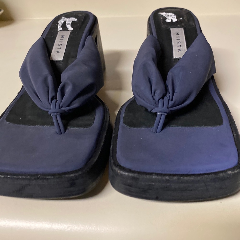 Miista April Heeled Sandal — Sz 40 Navy Fabric
